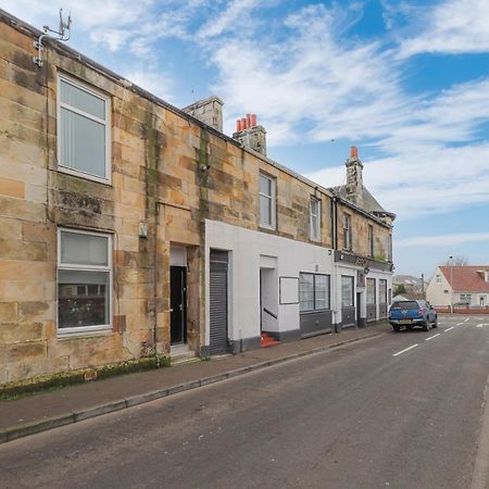 Cosy Ardrossan Apartment Exterior photo